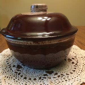 Kathy Kale Brown Drip Pottery Caserole